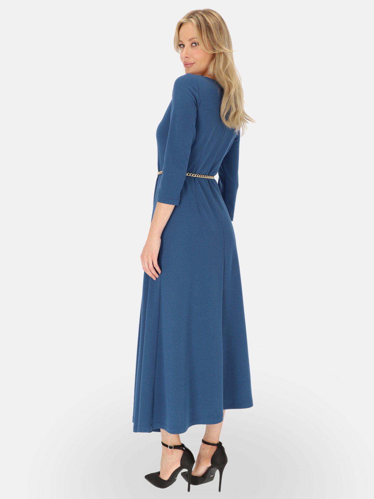 Niebieska dzianinowa sukienka maxi