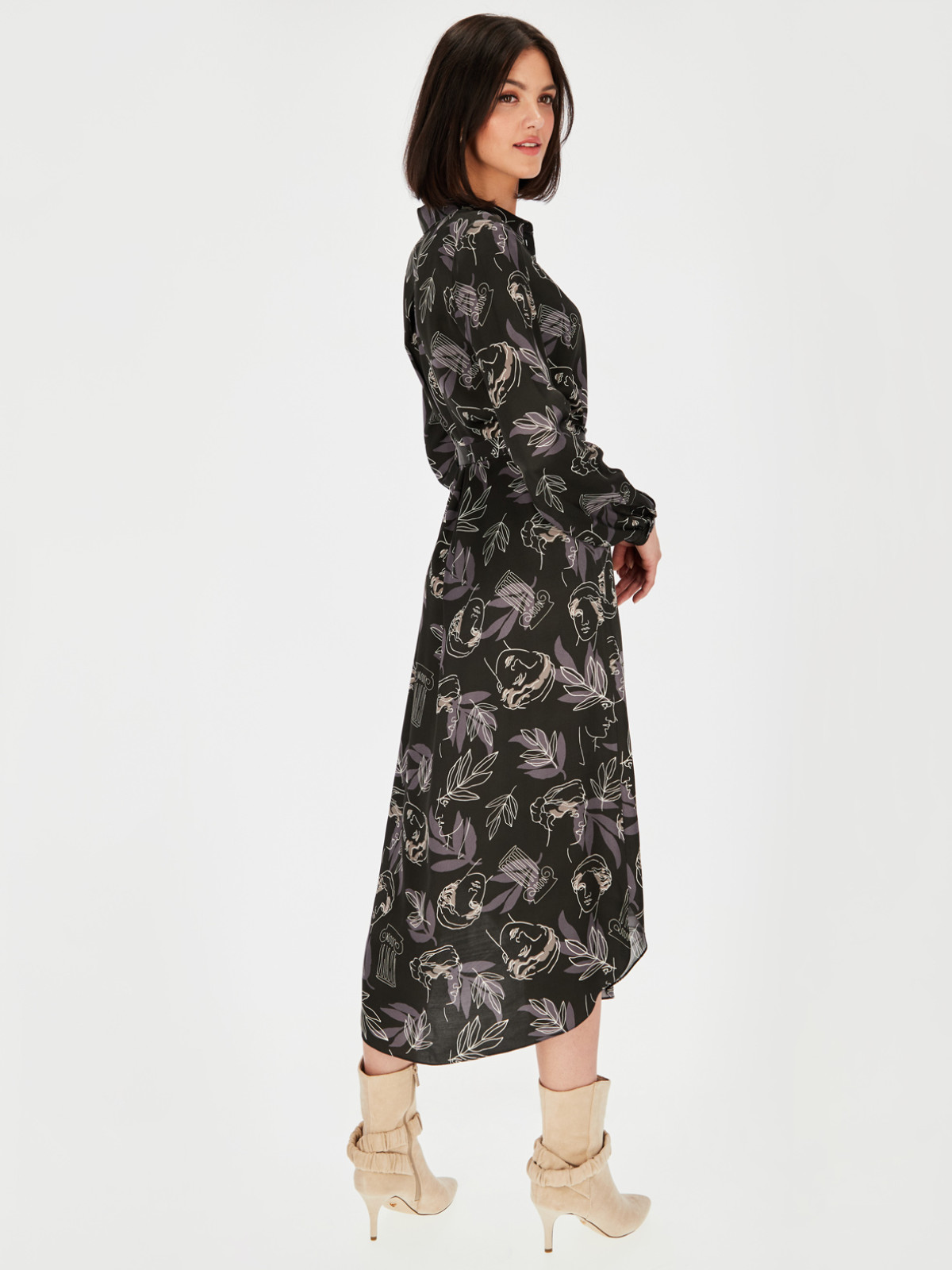 Długie sukienki koszulowe stylizacje