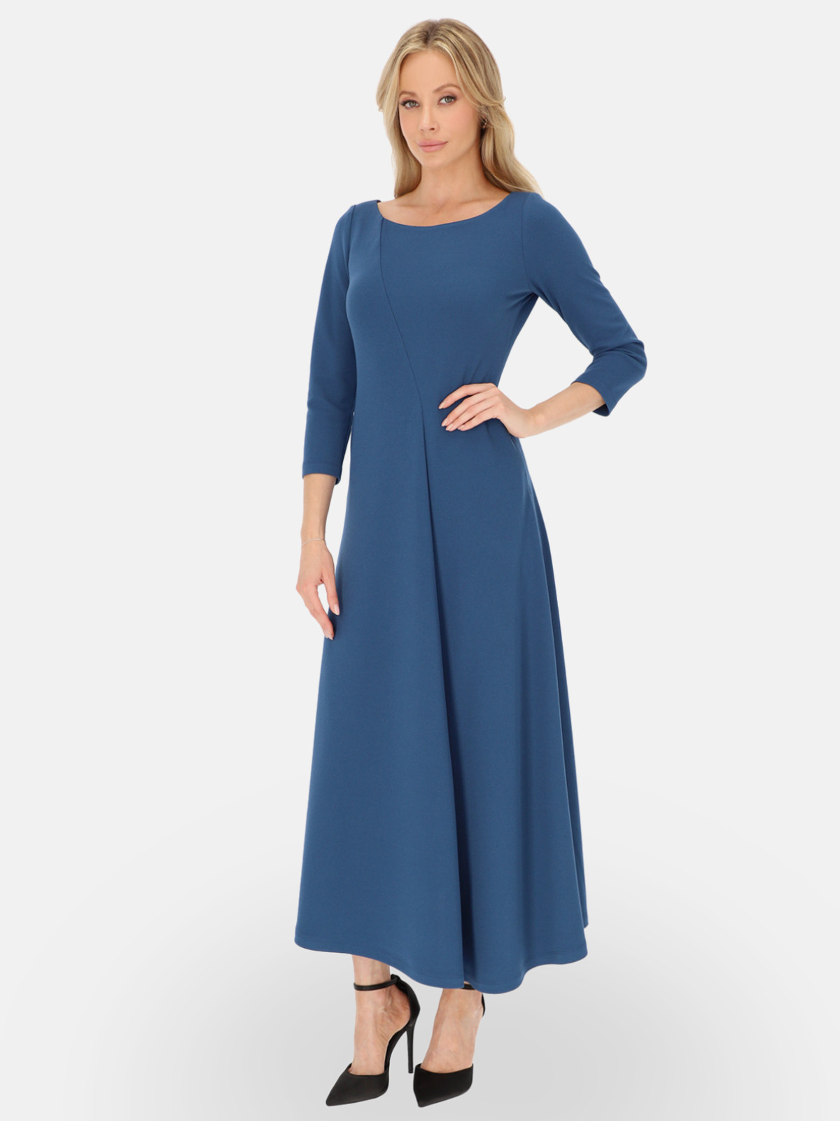 Niebieska dzianinowa sukienka na wesele dla 50-latki maxi