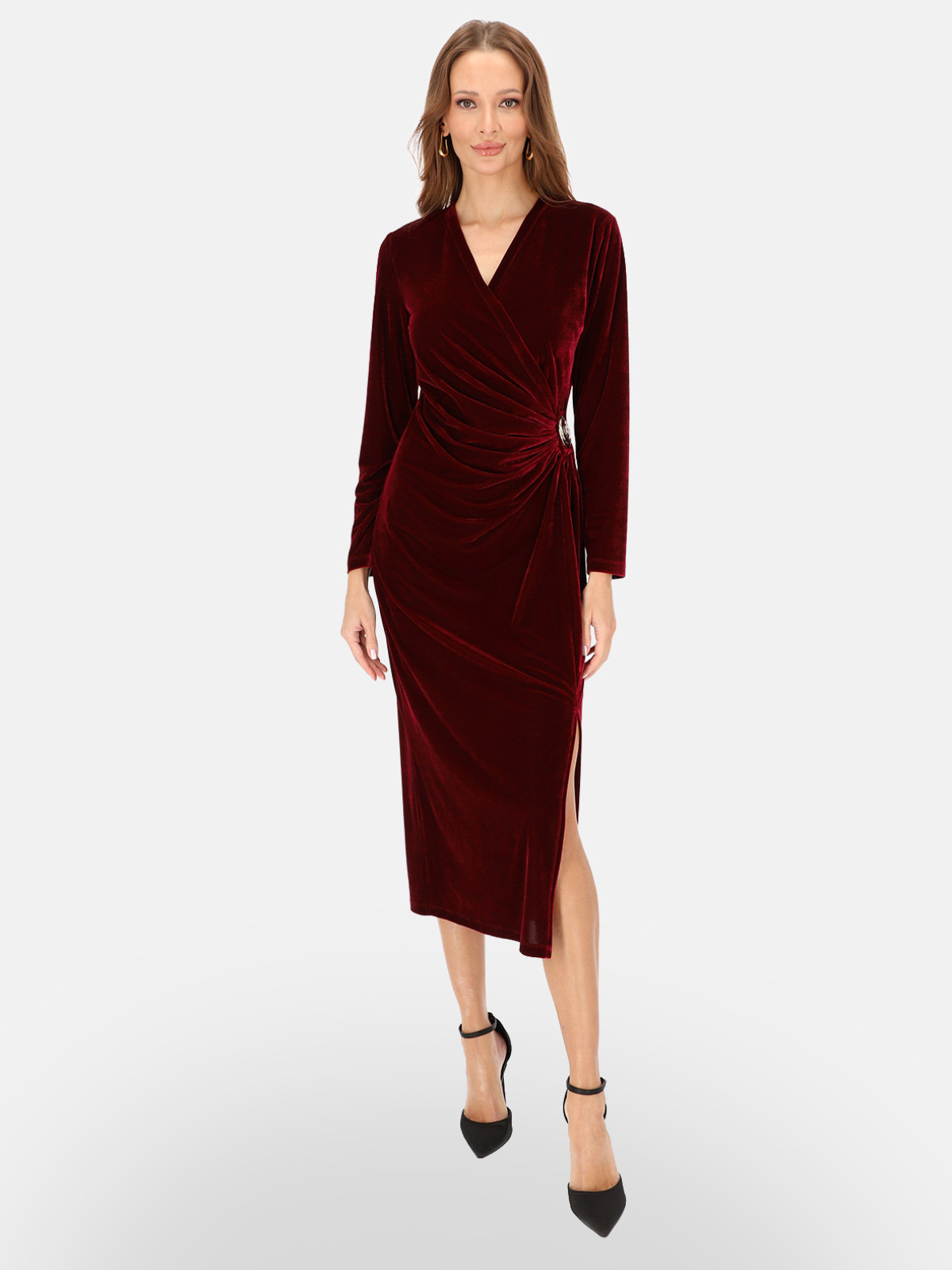 Wieczorowa welurowa sukienka na wesele dla 50-latki w kolorze fuksji