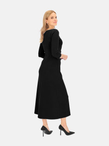 Czarna wizytowa sukienka z marszczeniami i rozporkiem L'AF Rima