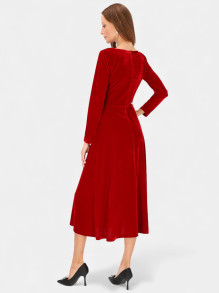 Wizytowa czerwona welurowa sukienka midi L’AF Ampalia