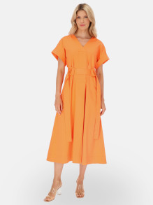 Musztardowa sukienka midi z paskiem w talii Eye For Fashion