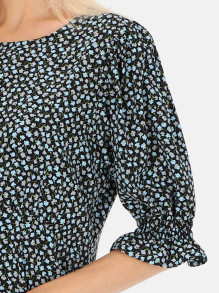 Czarna sukienka midi w niebieskie kwiatuszki Eye For Fashion Abbi