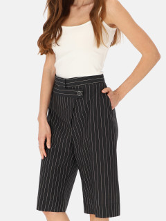  Czarne szorty damskie w paski z zakładką Eye For Fashion