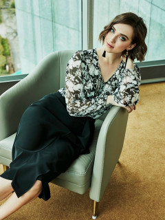  Klasyczna spódnica z asymetryczną falbanką Potis & Verso Aurora