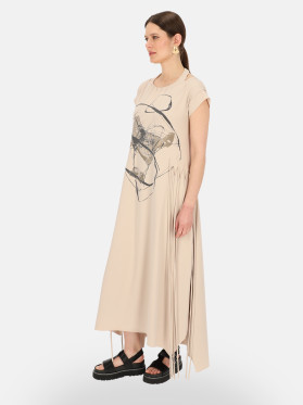 Beżowa sukienka maxi z nadrukiem Eye For Fashion