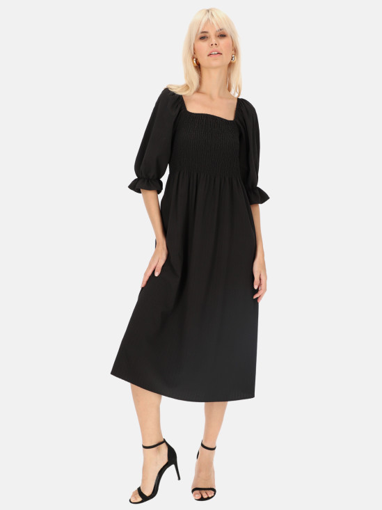  Czarna sukienka midi z elastycznym marszczeniem Eye For Fashion Narina