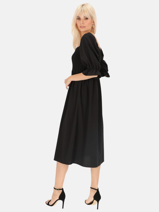  Czarna sukienka midi z elastycznym marszczeniem Eye For Fashion Narina