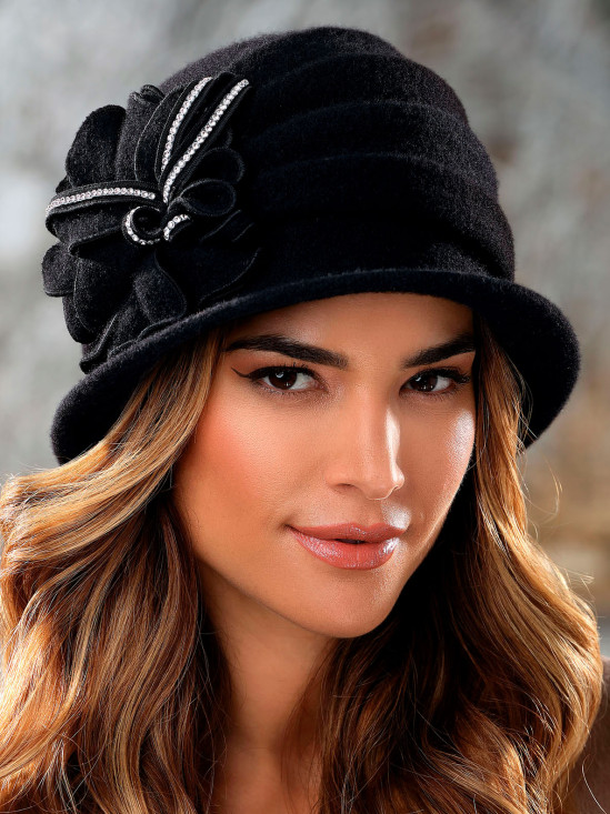  Wełniany elegancki kapelusz z aplikacją L'AF Kamasa