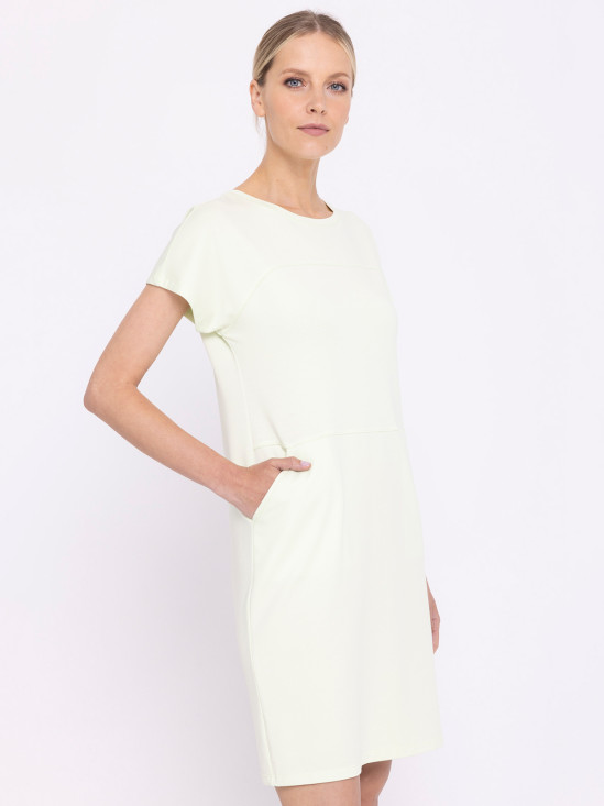  Limonkowa sukienka o prostym fasonie Deni Cler Milano