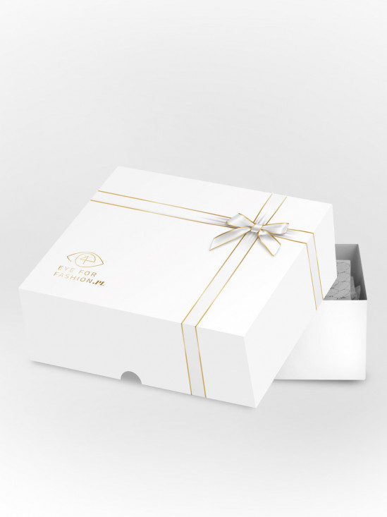  Białe pudełko prezentowe z logo