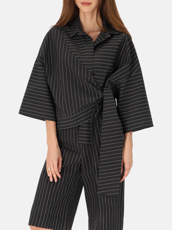  Czarna bawełniana bluzka koszulowa wiązana w talii Eye for Fashion